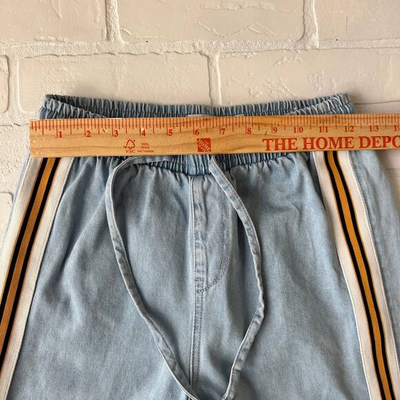 CACHE Women's Wide Leg Split Hem Vertical Stripe Light Wash Denim Jeans -sz 4 - Picture 4 of 7
